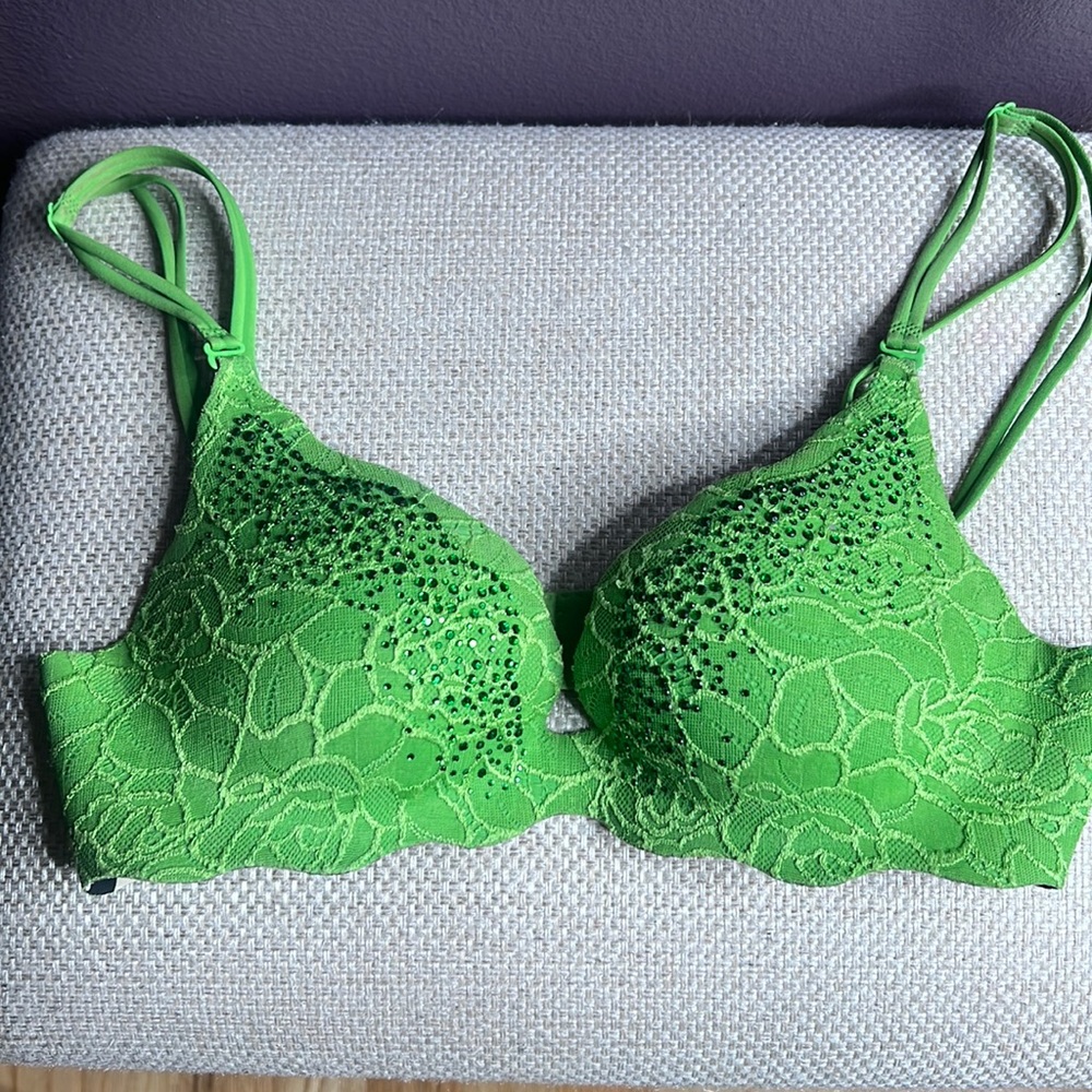 Victoria’s Secret Very Sexy 32B Push-Up Bra, Lime Green with Green Rhinestones